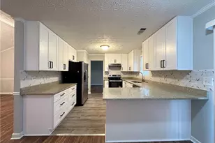 3243 River Oak Pl, Lawrenceville, GA 30044 - Photo 5