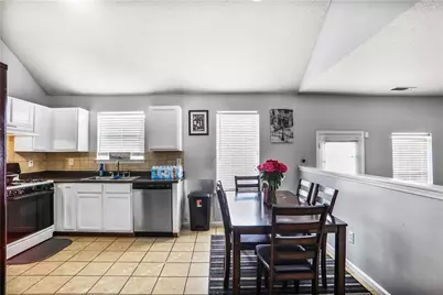 6153 Idlewood Pass, Lithonia, GA 30038 - Photo 5