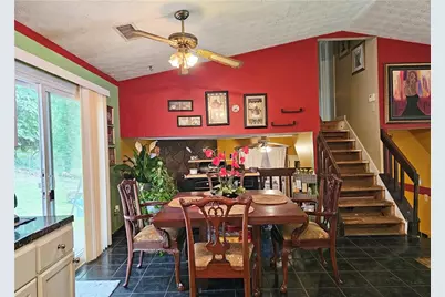 708 Greenhedge Drive, Stone Mountain, GA 30088 - Photo 5