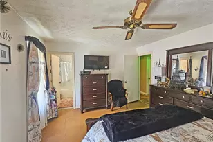 708 Greenhedge Dr, Stone Mountain, GA 30088 - Photo 15