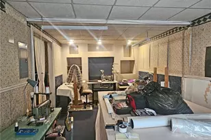 708 Greenhedge Dr, Stone Mountain, GA 30088 - Photo 23