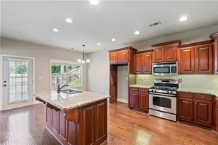 5700 Crest Hill Dr, Buford, GA 30518 - Photo 7