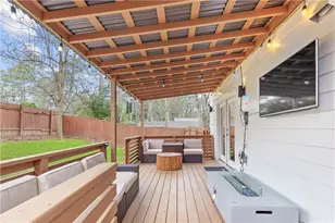 2002 Kenwood Pl SE, Smyrna, GA 30082 - Photo 17