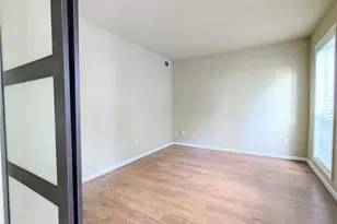 830 Meadowsong Cir, Lawrenceville, GA 30043 - Photo 3