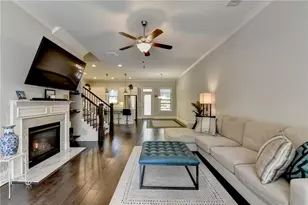 1372 Doublegate Dr, Atlanta, GA 30319 - Photo 3