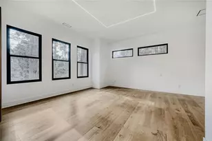 4250 Carmain Dr NE, Atlanta, GA 30342 - Photo 11