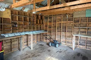 933 Viking Dr, Stone Mountain, GA 30083 - Photo 81