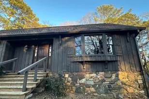 933 Viking Dr, Stone Mountain, GA 30083 - Photo 13