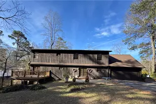 933 Viking Dr, Stone Mountain, GA 30083 - Photo 5