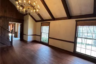 933 Viking Dr, Stone Mountain, GA 30083 - Photo 13