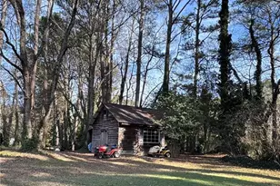 933 Viking Dr, Stone Mountain, GA 30083 - Photo 85