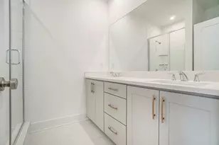 1829 Gotham Ln, Atlanta, GA 30324 - Photo 17