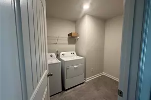 2457 Bayberry St, Acworth, GA 30101 - Photo 9