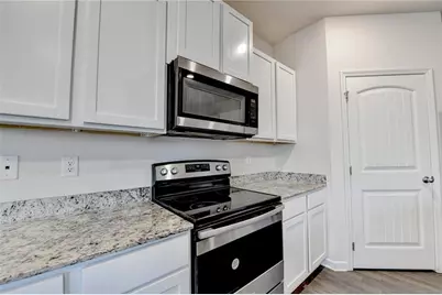 393 Walnut Grove Way, Pendergrass, GA 30567 - Photo 11