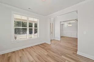 3261 Lions Ruby Ln, Atlanta, GA 30349 - Photo 9