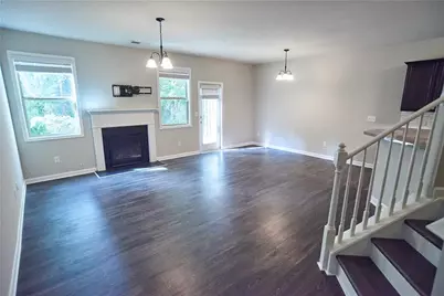 177 Townview Drive, Woodstock, GA 30189 - Photo 7