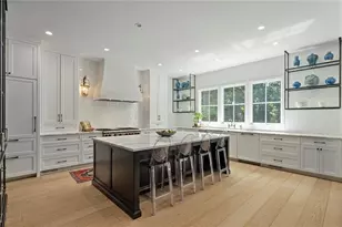 715 Amberidge Trail, Atlanta, GA 30328 - Photo 19