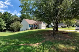 5503 Amber Cove Way, Flowery Branch, GA 30542 - Photo 5