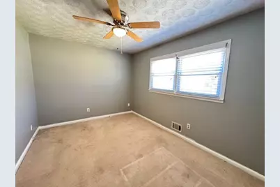 3954 Manhattan Drive NE, Kennesaw, GA 30144 - Photo 17