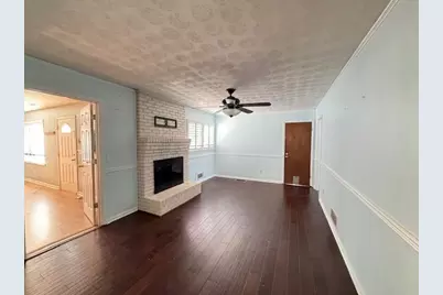 3954 Manhattan Drive NE, Kennesaw, GA 30144 - Photo 9