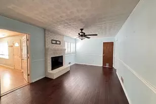 3954 Manhattan Dr NE, Kennesaw, GA 30144 - Photo 9