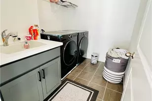 6570 Pond Vw Dr, Cumming, GA 30028 - Photo 15