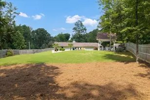 1365 Ridgefield Dr, Roswell, GA 30075 - Photo 33