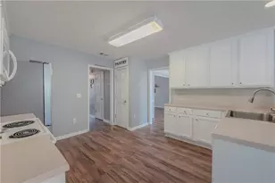 3100 Oak Ridge Ln, Loganville, GA 30052 - Photo 13