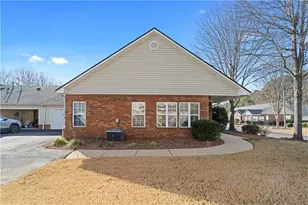 3731 Villa Springs Cir, Powder Springs, GA 30127 - Photo 3