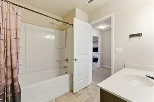 4068 Lake Manor Way, Atlanta, GA 30349 - Photo 19