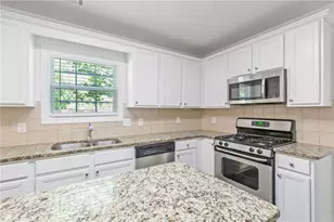 4353 Pond Edge Rd, Snellville, GA 30039 - Photo 17