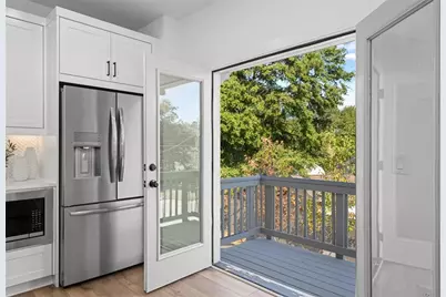 367 King's Landing, Hapeville, GA 30354 - Photo 7