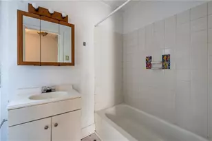 1801 Oakmont Dr NW, Atlanta, GA 30314 - Photo 15