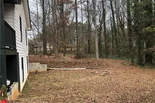 4744 Chickasaw Way SE, Acworth, GA 30102 - Photo 23