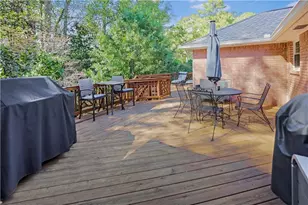 5735 Riverwood Dr, Atlanta, GA 30328 - Photo 39