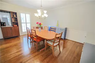 5735 Riverwood Dr, Atlanta, GA 30328 - Photo 15