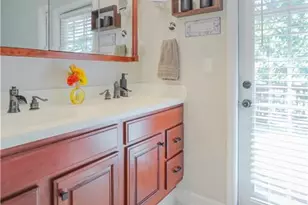 5735 Riverwood Dr, Atlanta, GA 30328 - Photo 19