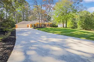 5735 Riverwood Dr, Atlanta, GA 30328 - Photo 41