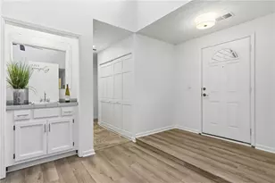 2735 Shadow Pine Dr, Roswell, GA 30076 - Photo 7