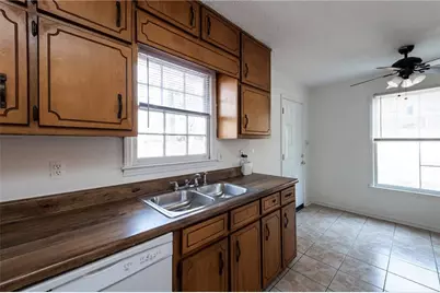 8173 Magnolia Drive, Jonesboro, GA 30238 - Photo 3