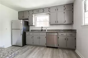 2115 Pinellas Trail, Decatur, GA 30033 - Photo 3