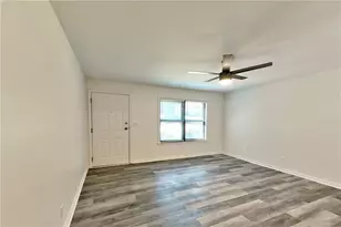 559 Evergreen Terrace, Forest Park, GA 30297 - Photo 5