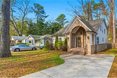 1779 N Olympian Way N, Atlanta, GA 30310 - Photo 3