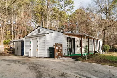 3184 Newcastle Way, Snellville, GA 30039 - Photo 3