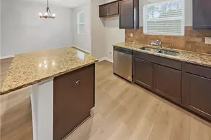 11911 Lovejoy Crossing Way, Hampton, GA 30228 - Photo 9