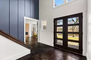 425 Mikasa Dr, Alpharetta, GA 30022 - Photo 3