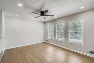 644 Navarre Dr, Stone Mountain, GA 30087 - Photo 5