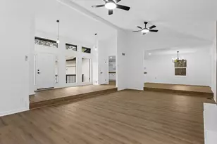 5419 Fieldgreen Dr, Stone Mountain, GA 30088 - Photo 5