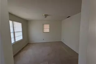 3272 Kingston Rd NW, Atlanta, GA 30318 - Photo 3