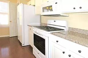 301 Park Forest Ct NW, Kennesaw, GA 30144 - Photo 17